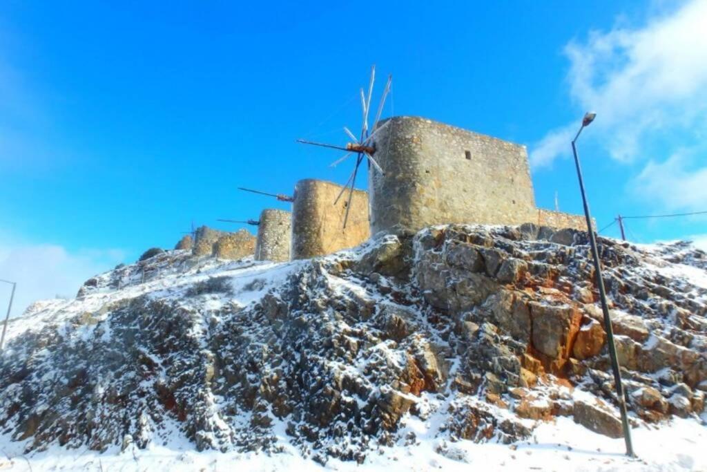 Appartamento Traditional Cretan Stone House In The Center Of Crete Litos Esterno foto