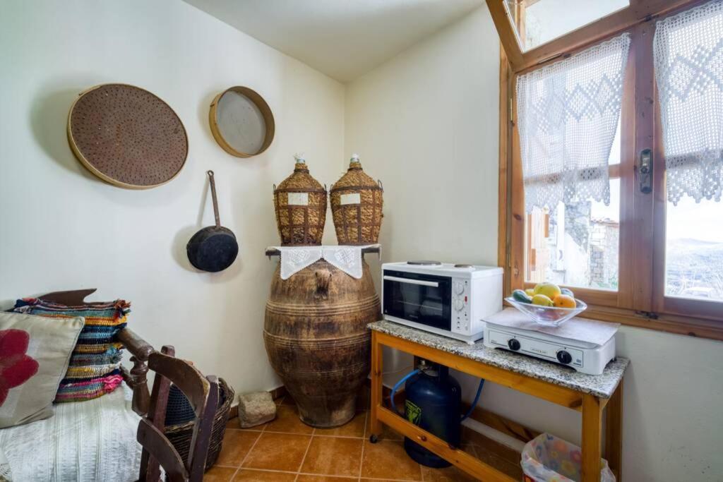 Traditional Cretan Stone House In The Center Of Crete Litos Esterno foto