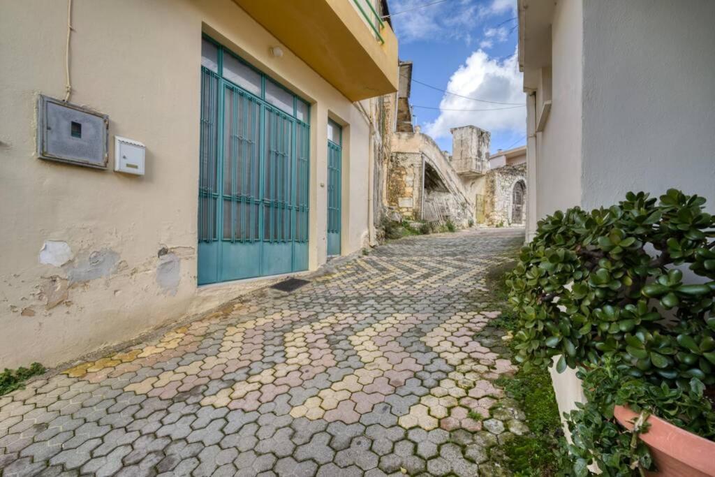 Appartamento Traditional Cretan Stone House In The Center Of Crete Litos Esterno foto